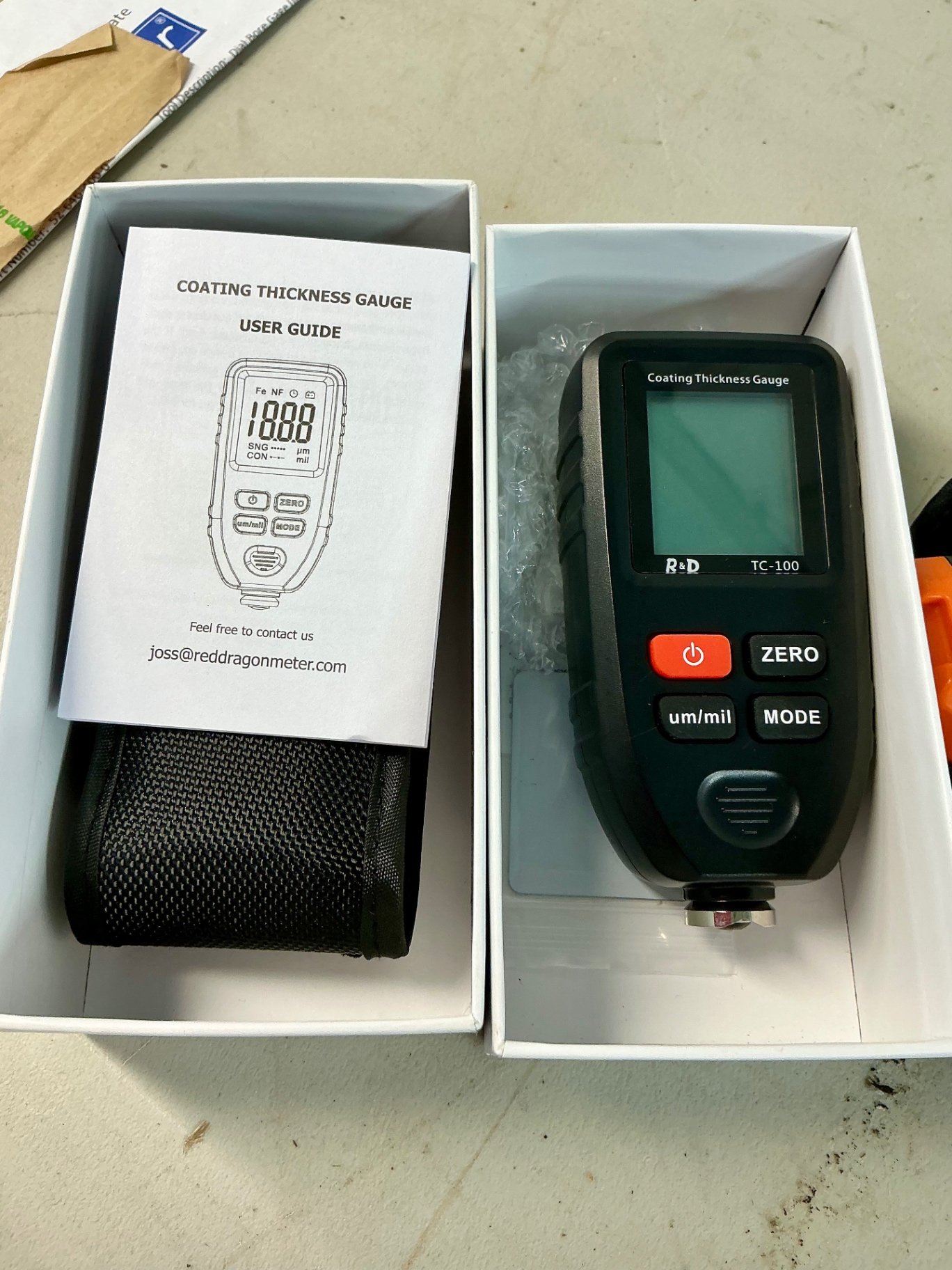 Measuring tools set: bore gauge kit, digital caliper, and dial indicator - image 7 of 8