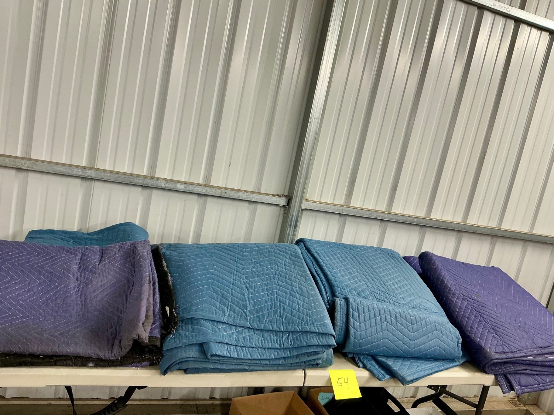 Quilted moving blankets - image 1 of 3