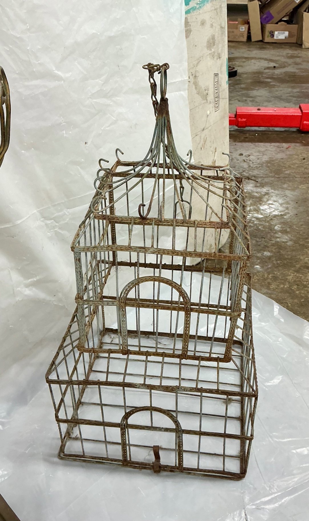Metal garden decor set with hanging baskets and planters - image 6 of 6