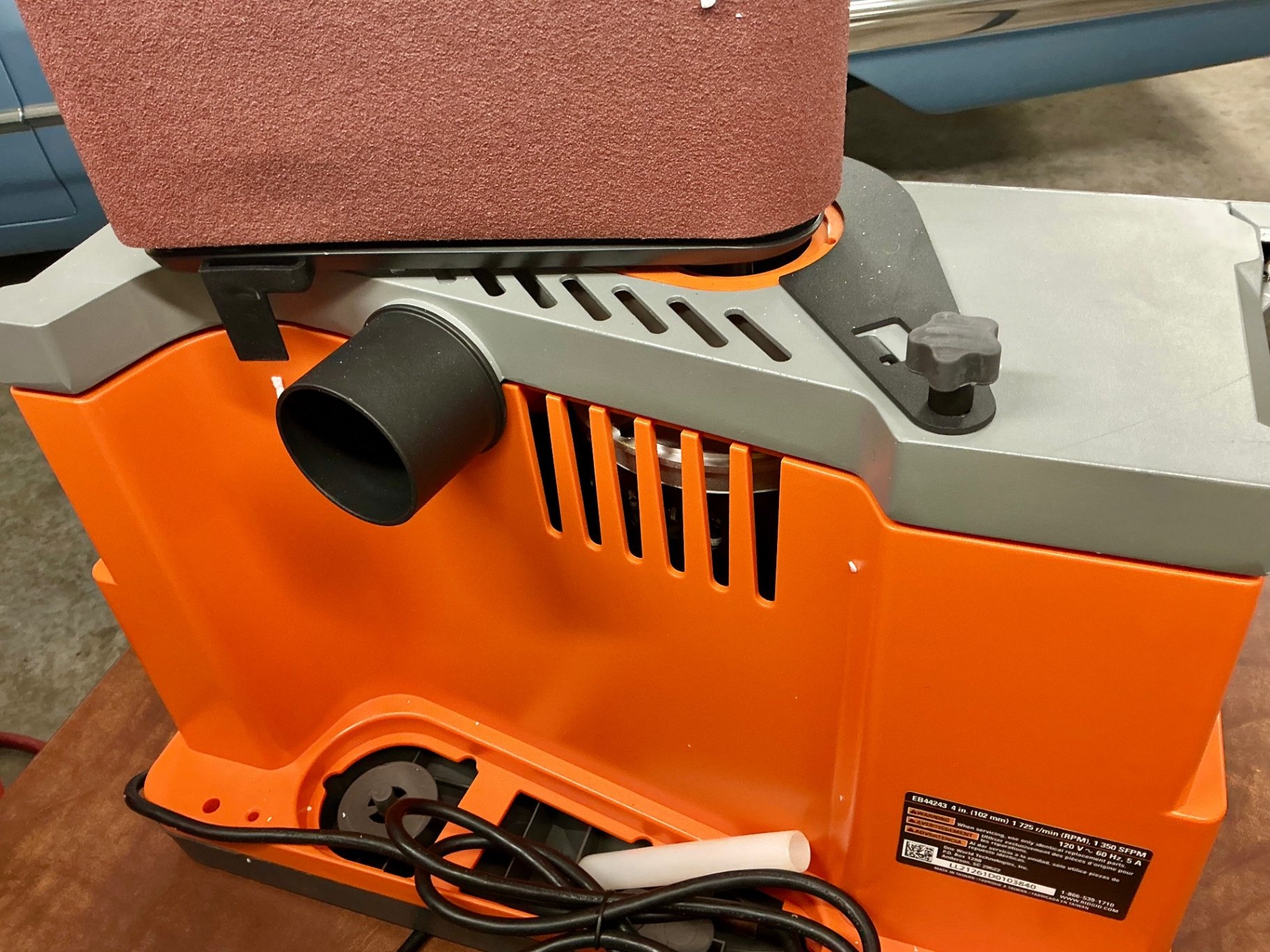 RIDGID 4 in Belt Sander with Box and Accessories - image 4 of 5