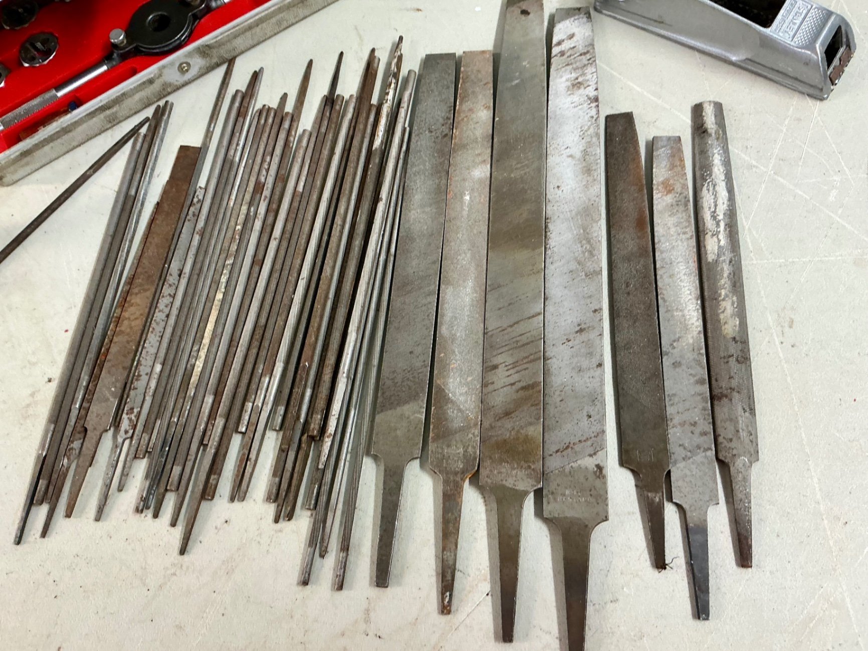 Assorted metalworking hand tools - image 5 of 6