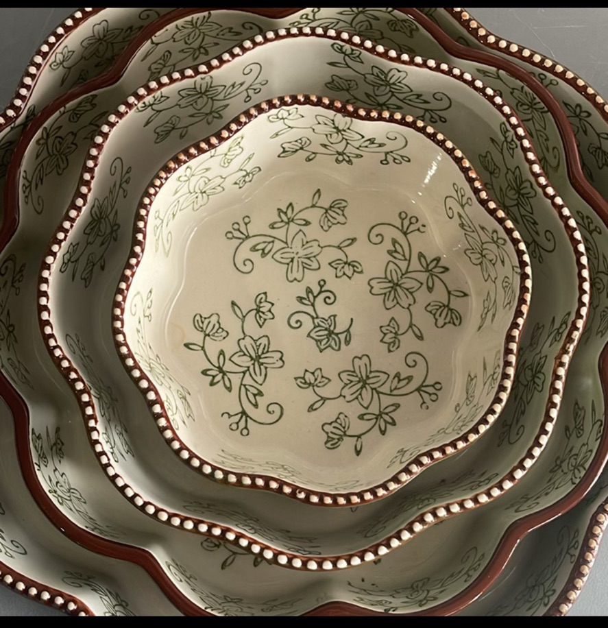 Temptations Bakeware - image 10 of 10