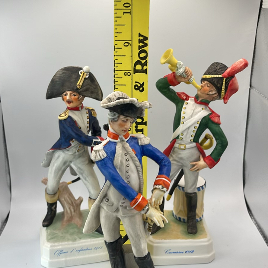 Goebel Soldiers Depicting French Napoleonic Soldiers - image 10 of 10