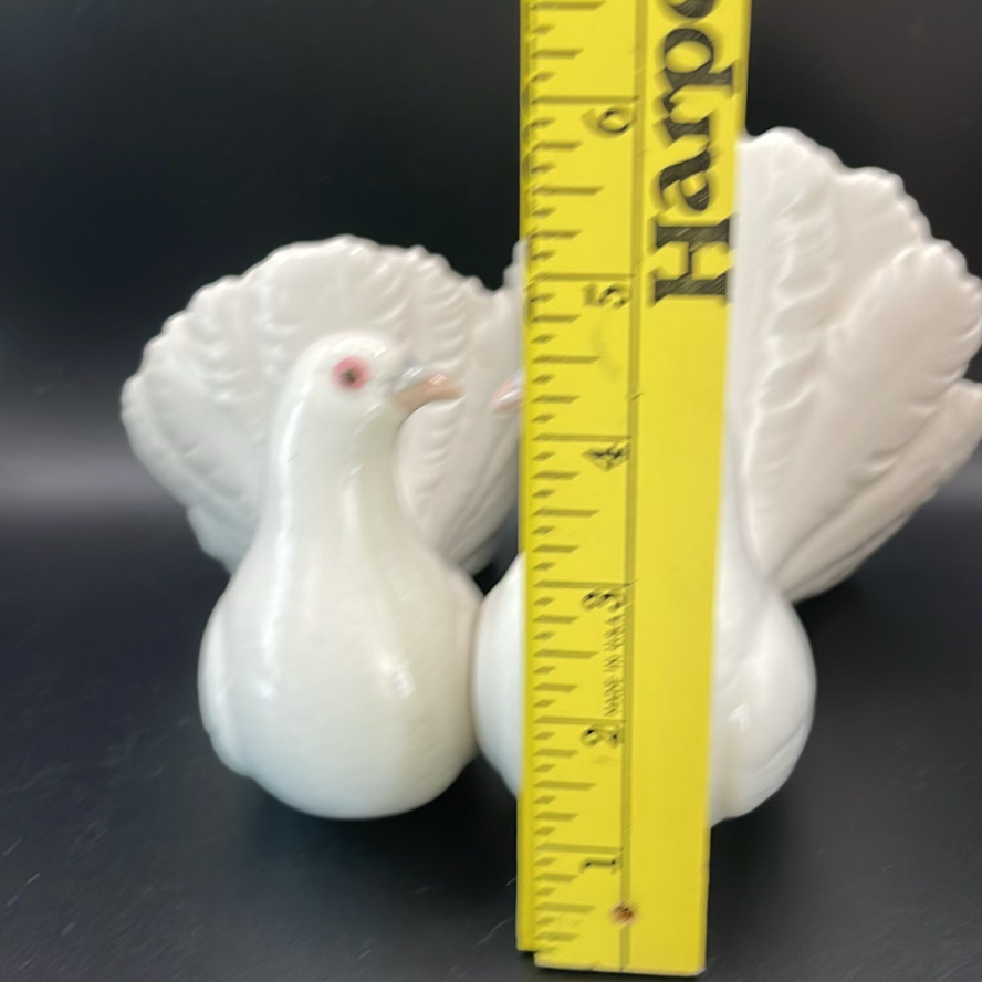 Lladro Couple Of Doves Figurine - image 7 of 7