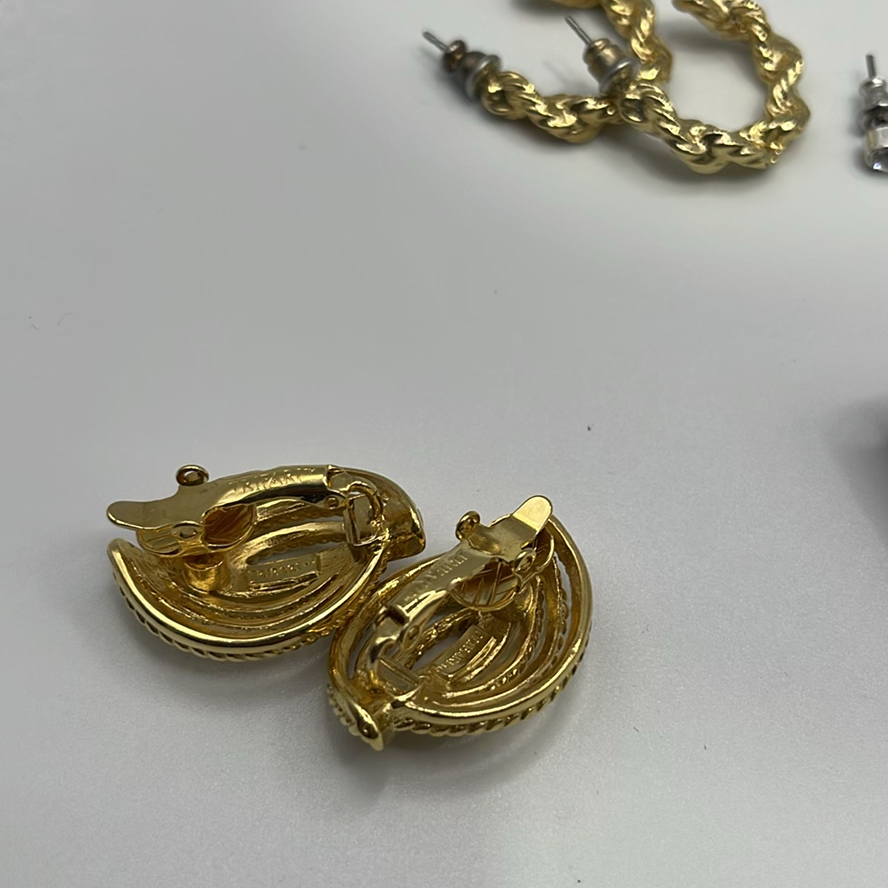 Vintage Earrings - image 7 of 12
