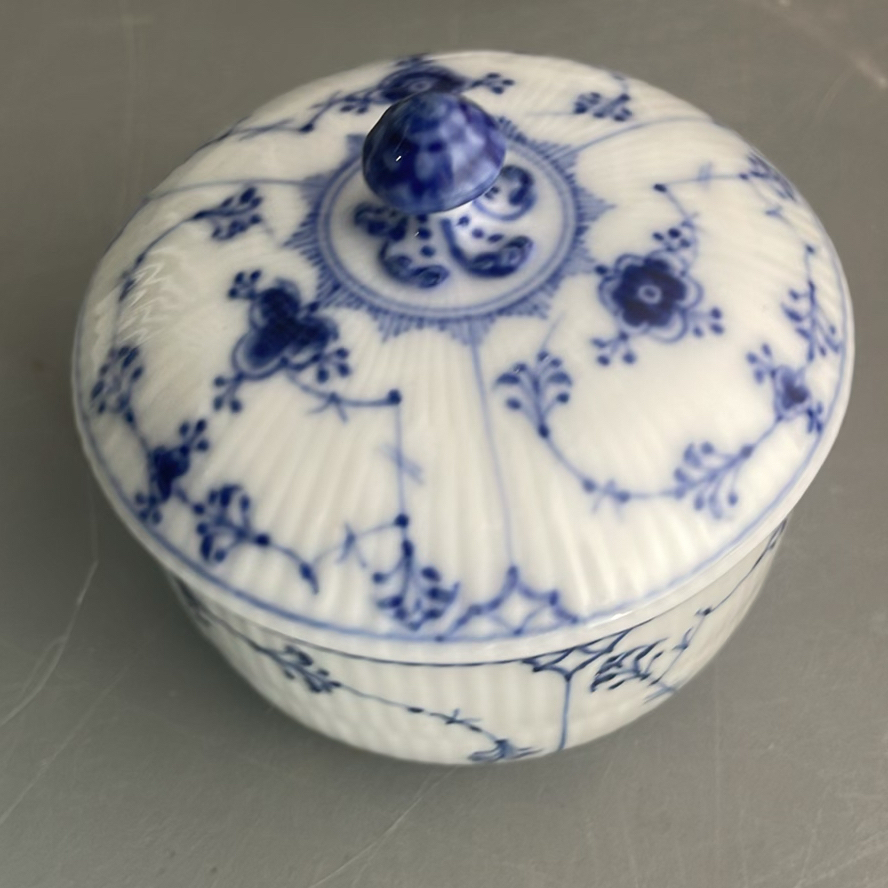 Royal Copenhagen Blue Fluted Half Lace Dinnerware - image 27 of 28