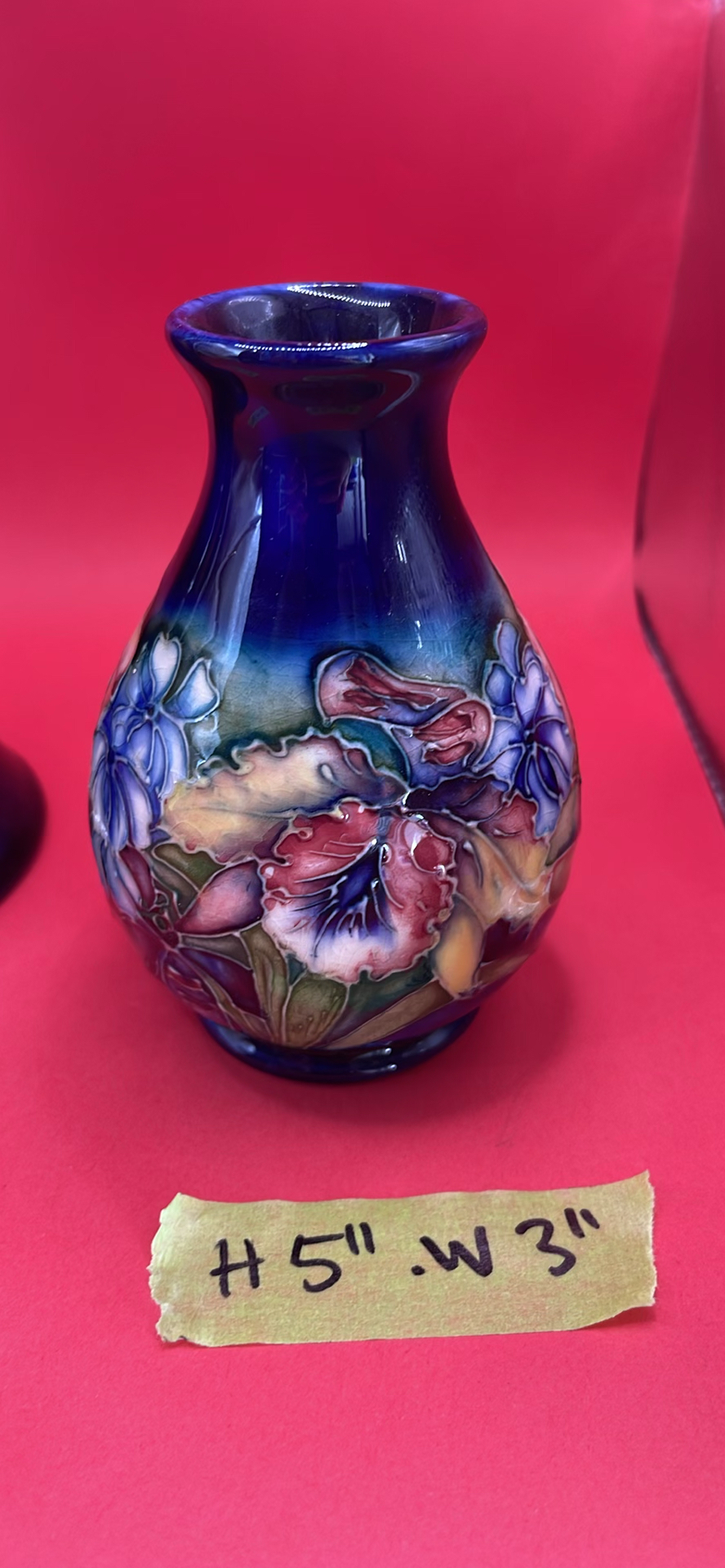Moorcroft Vases 1928-1953 - image 3 of 11