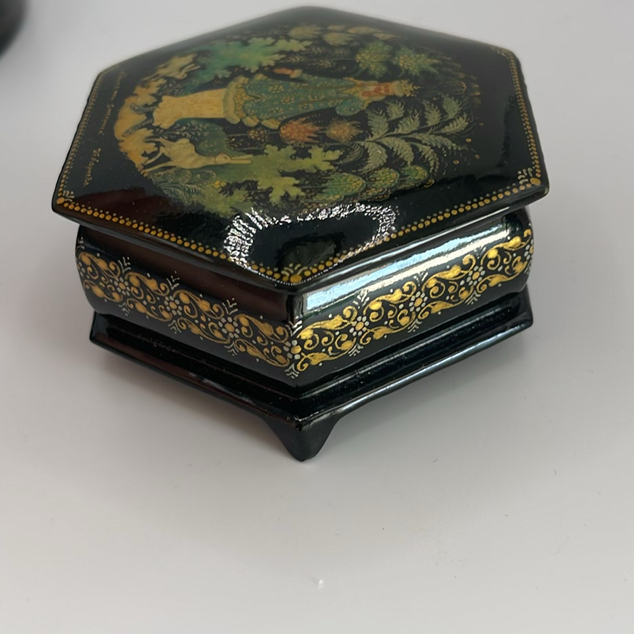 Handpainted Russian Lacquer Boxes - image 13 of 15