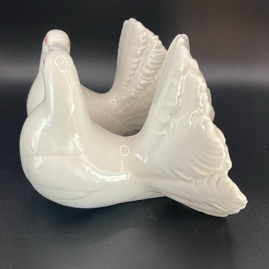 Lladro Couple Of Doves Figurine - image 2 of 7