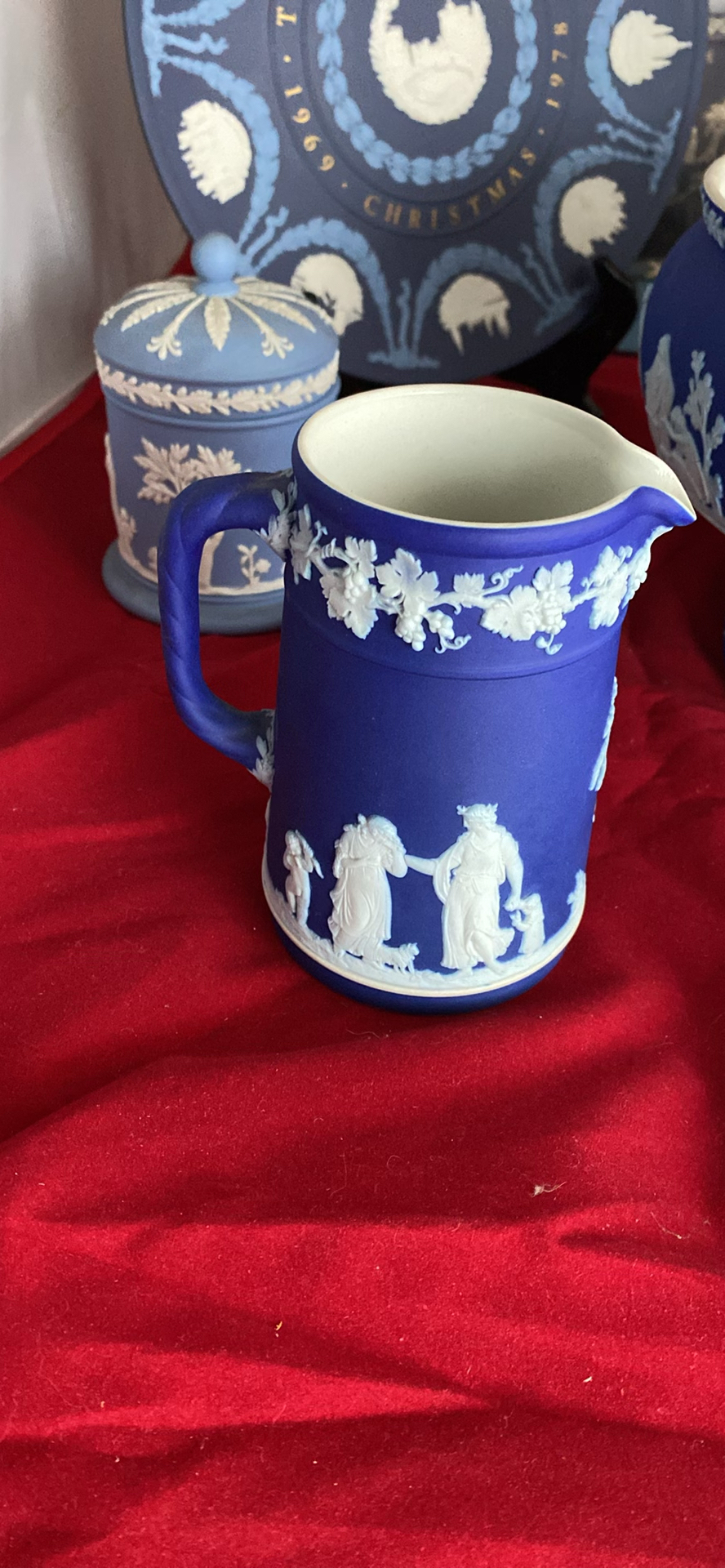 Wedgwood Jasperware With Reference Books - image 5 of 22