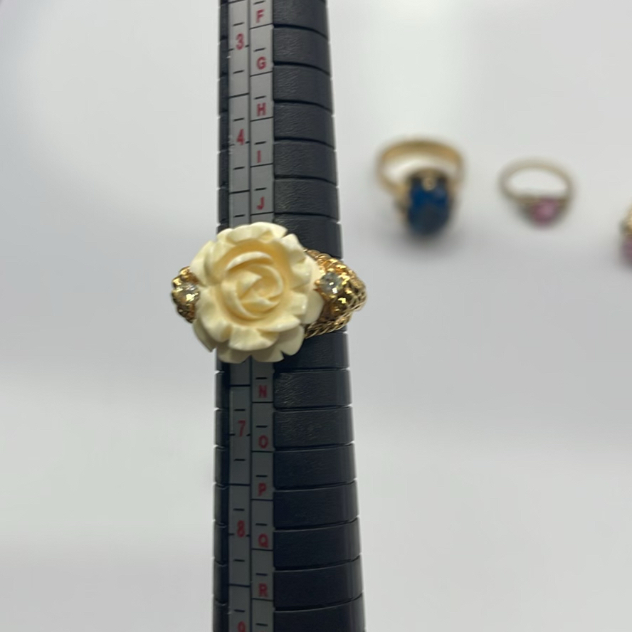 4 Vintage rings - image 4 of 13