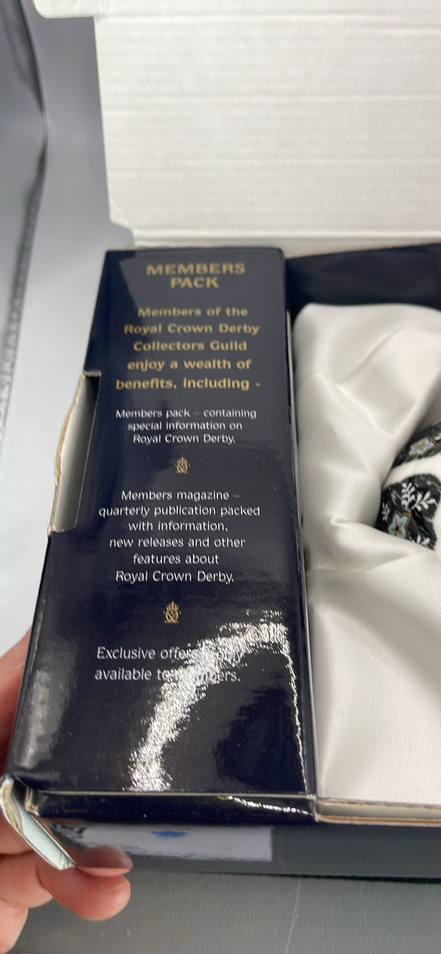 Royal Crown Derby Member Exclusive Misty Paperweight - image 4 of 8