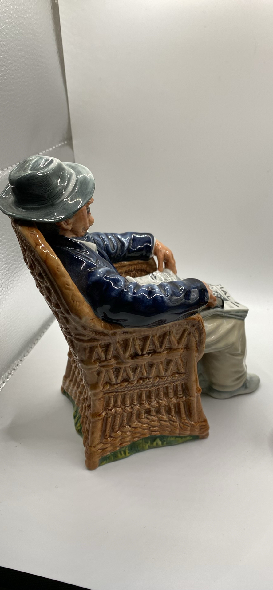 Royal Doulton Taking Things Easy HN 2677 and The Master HN 2325 - image 3 of 8