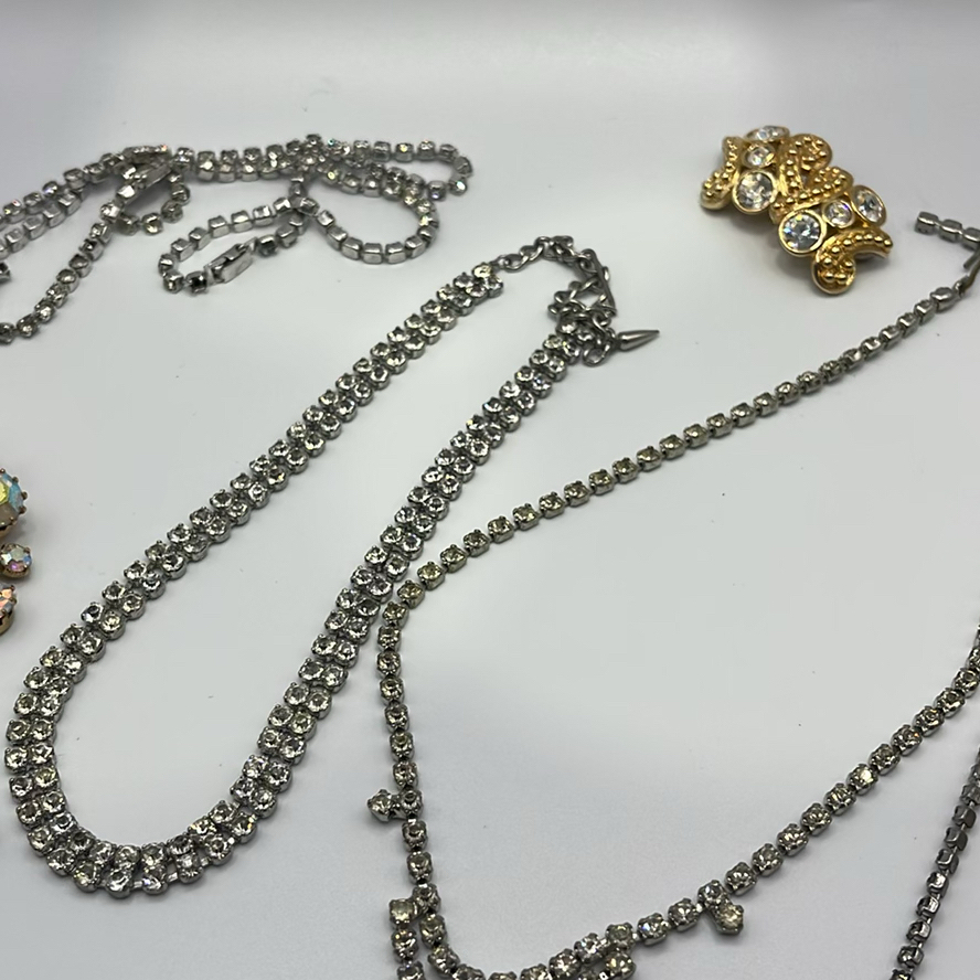 Various Vintage Jewelry - image 4 of 15