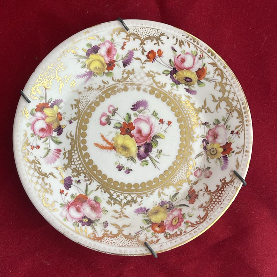 Vintage Royal Doulton And Royal Worcester Plates - image 16 of 18