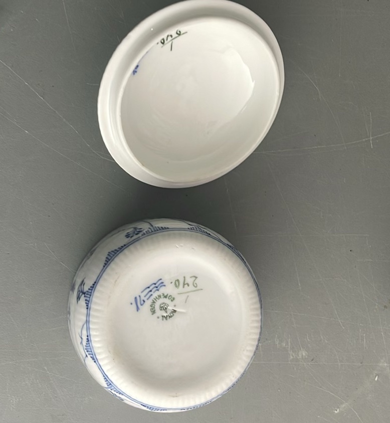 Royal Copenhagen Blue Fluted Half Lace Dinnerware - image 28 of 28