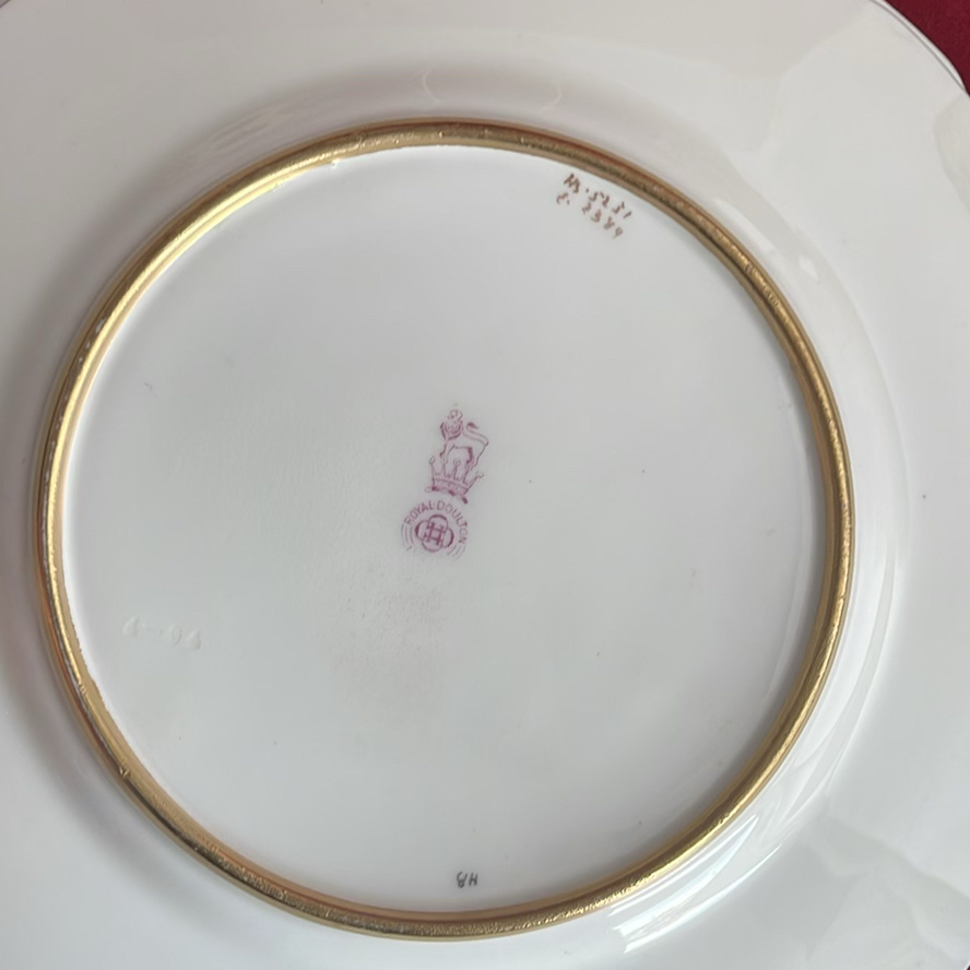 Vintage Royal Doulton And Royal Worcester Plates - image 9 of 18