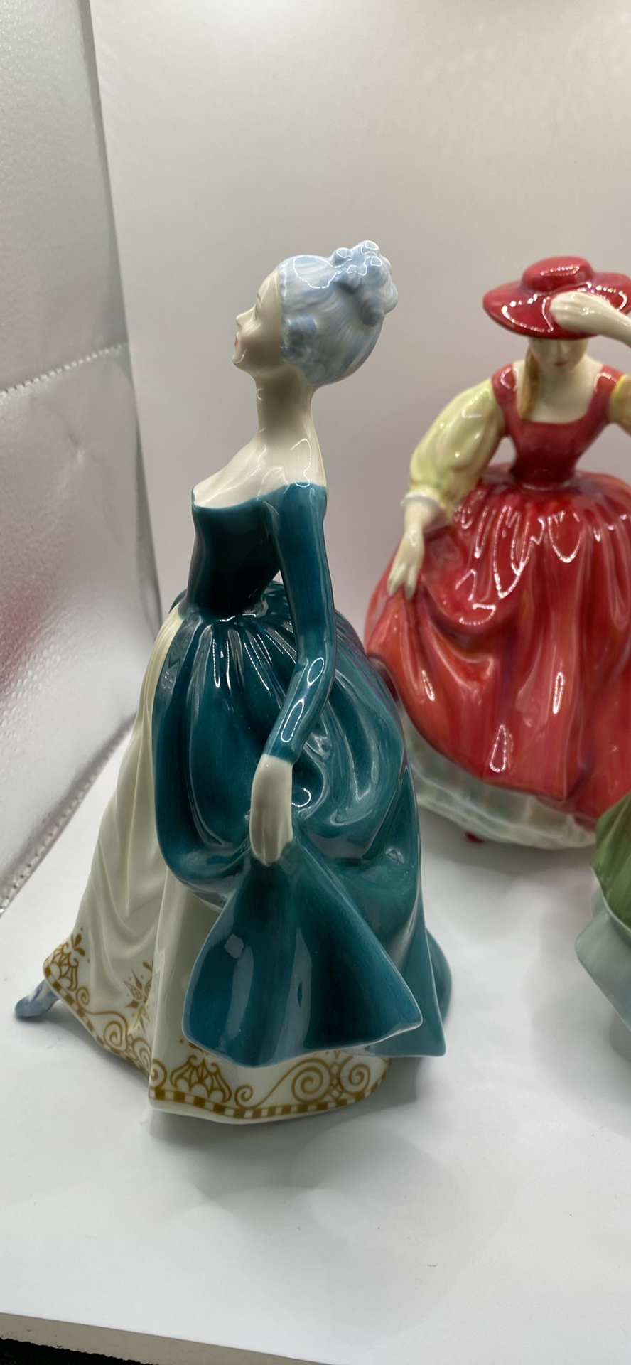 Royal Doulton Regal Lady, Premiere, Buttercup - image 3 of 16