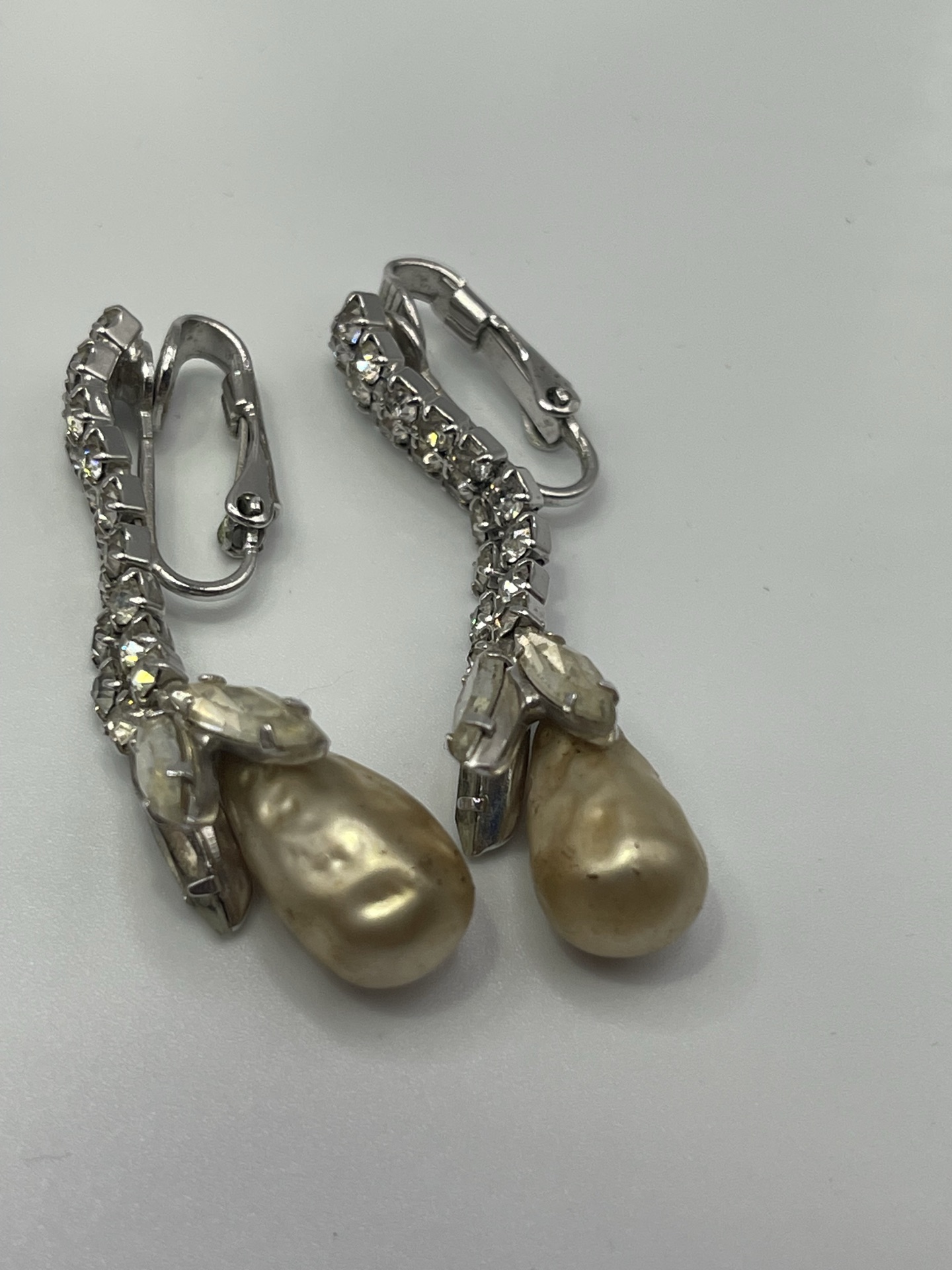 Vintage Necklace And Earrings - image 2 of 19