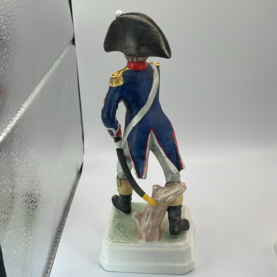Goebel Soldiers Depicting French Napoleonic Soldiers - image 8 of 10