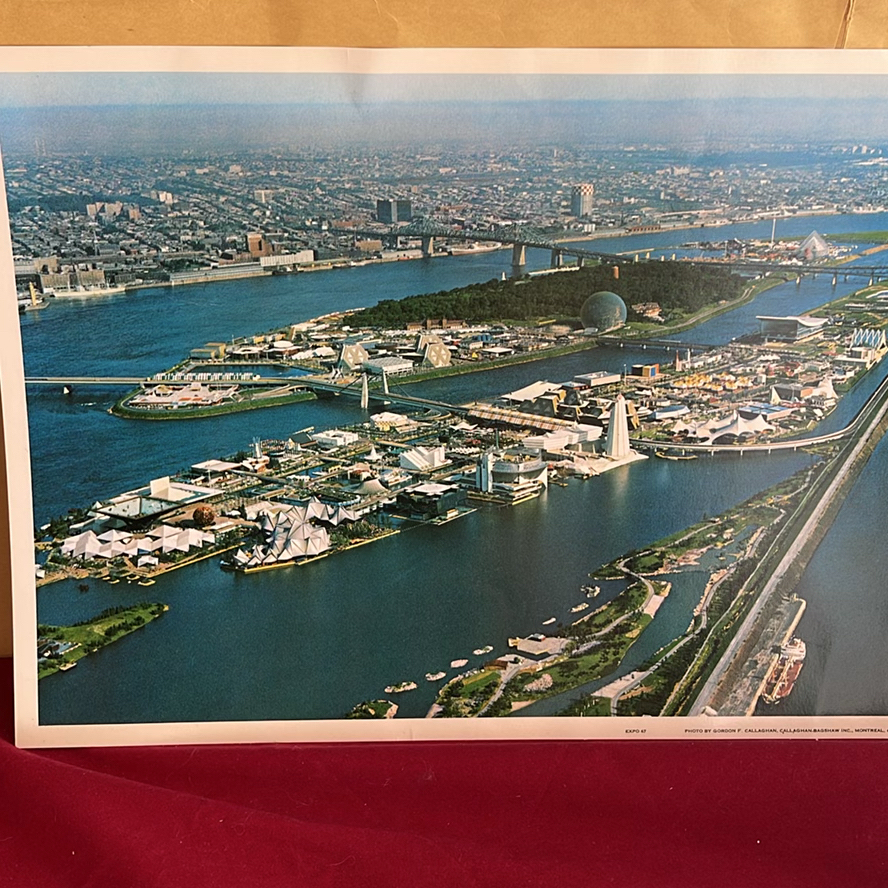 Expo 67 Book, Poster And Other Vintage Magazines And Newspapers, Plus Slides - image 23 of 27