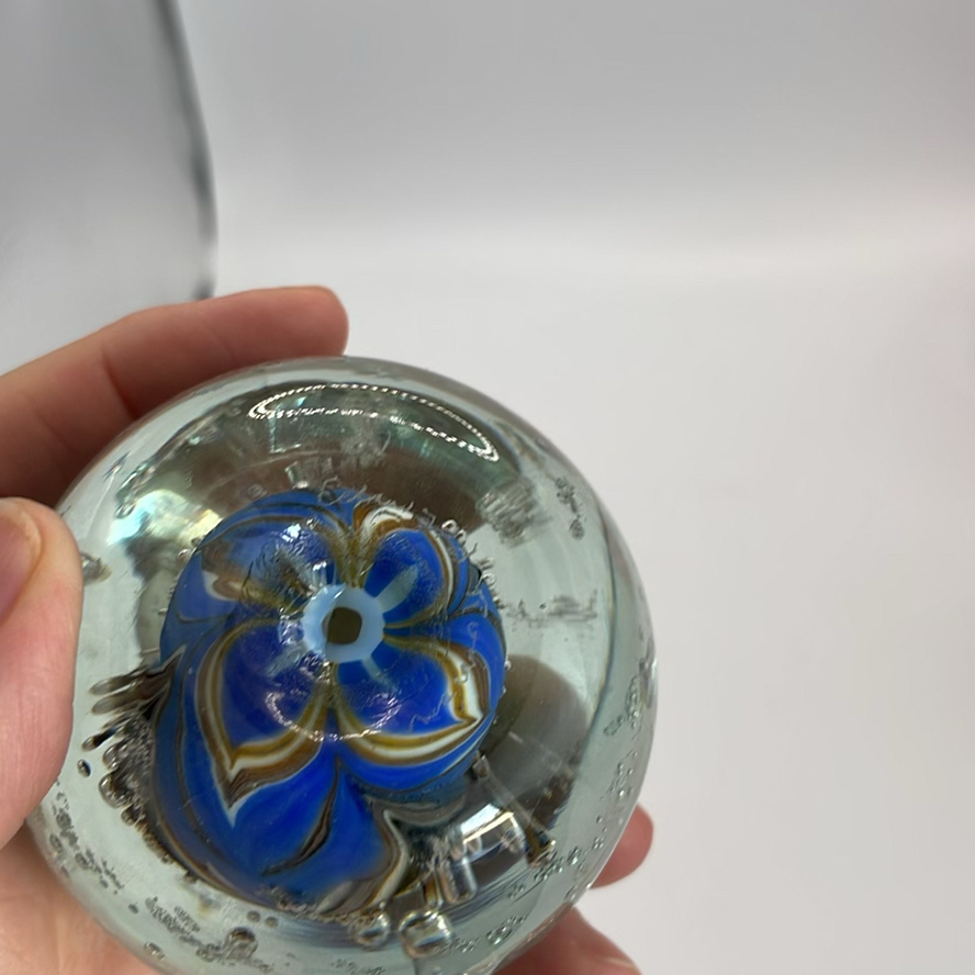 5 Paperweights - image 5 of 21