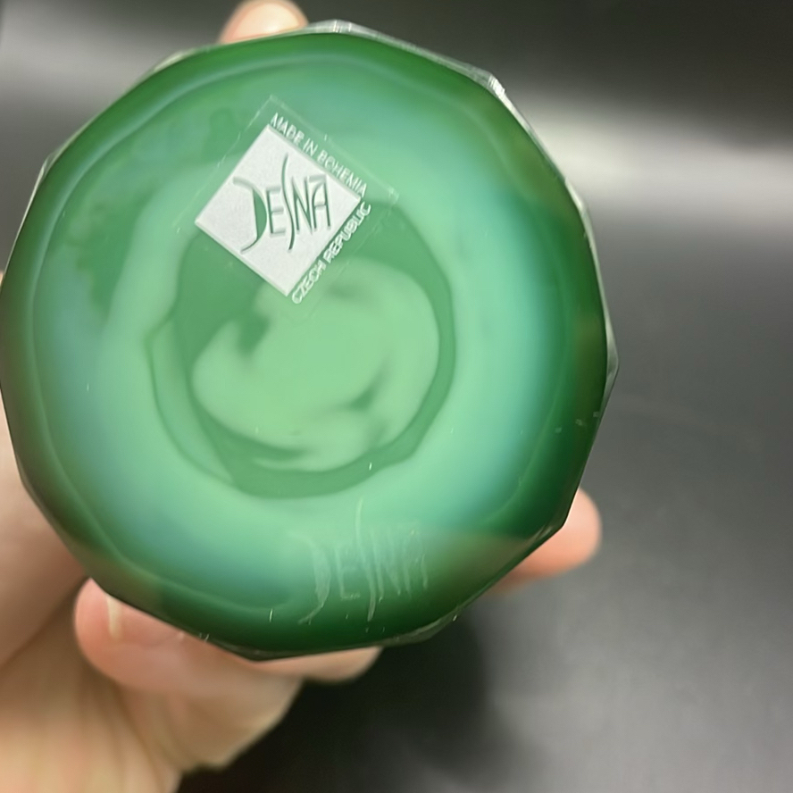 Desna Malachite Vase - image 5 of 8