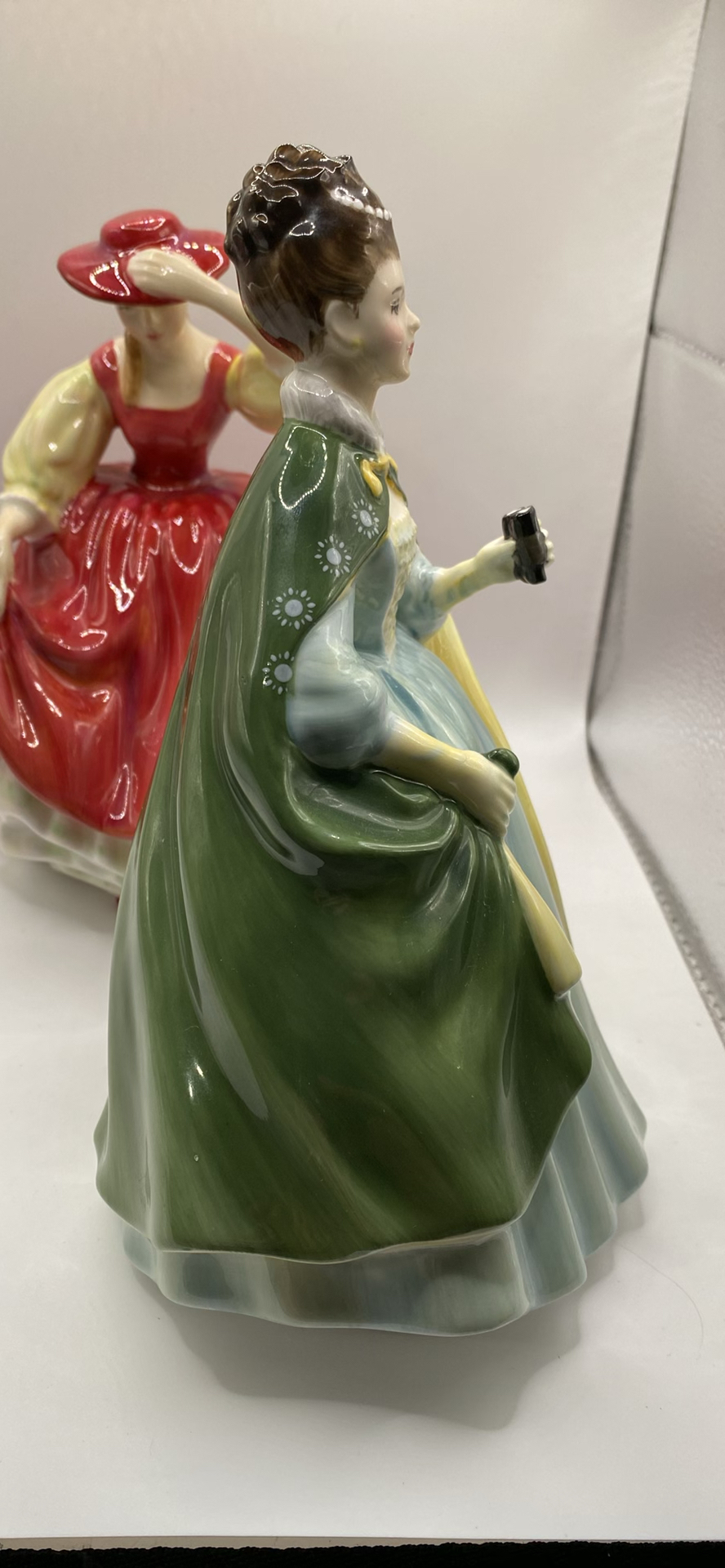 Royal Doulton Regal Lady, Premiere, Buttercup - image 10 of 16