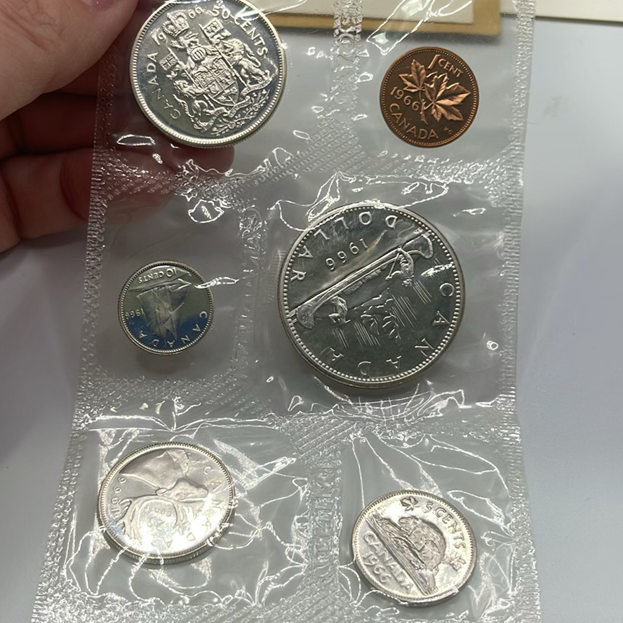 Canadian Uncirculated Sets - image 8 of 9