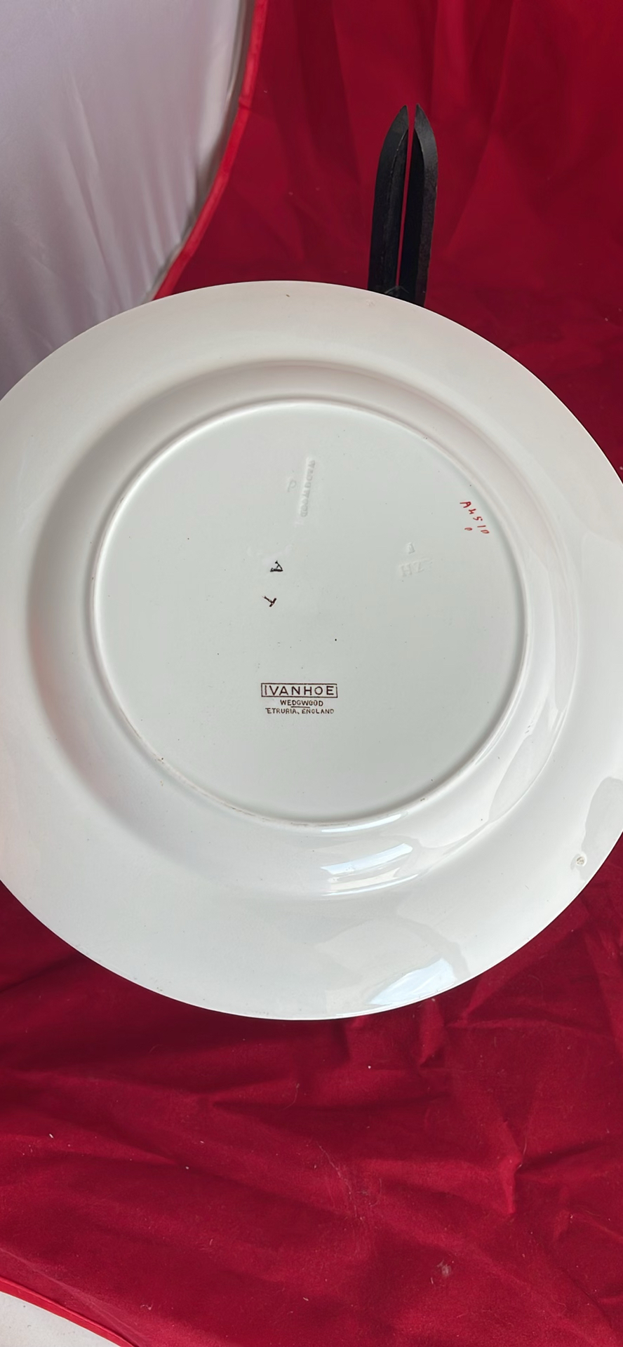 Antique Wedgwood Ivanhoe Plates And Royal Doulton Plate - image 4 of 13