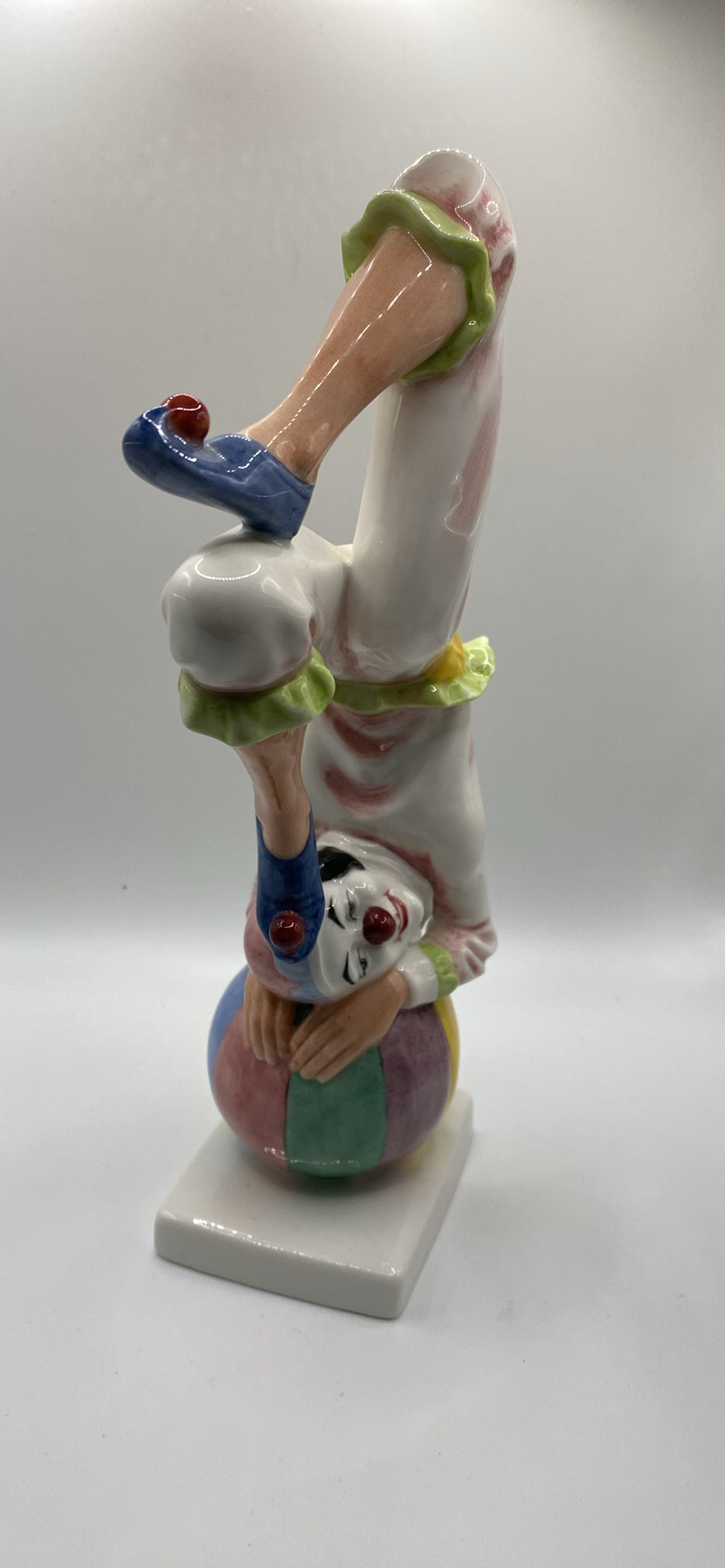 Royal Doulton The Jester HN 2016 and Tumbling 3283 - image 8 of 12
