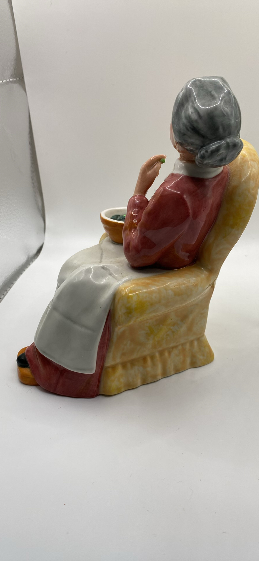 Collection of Royal Doulton Figurines - image 12 of 15