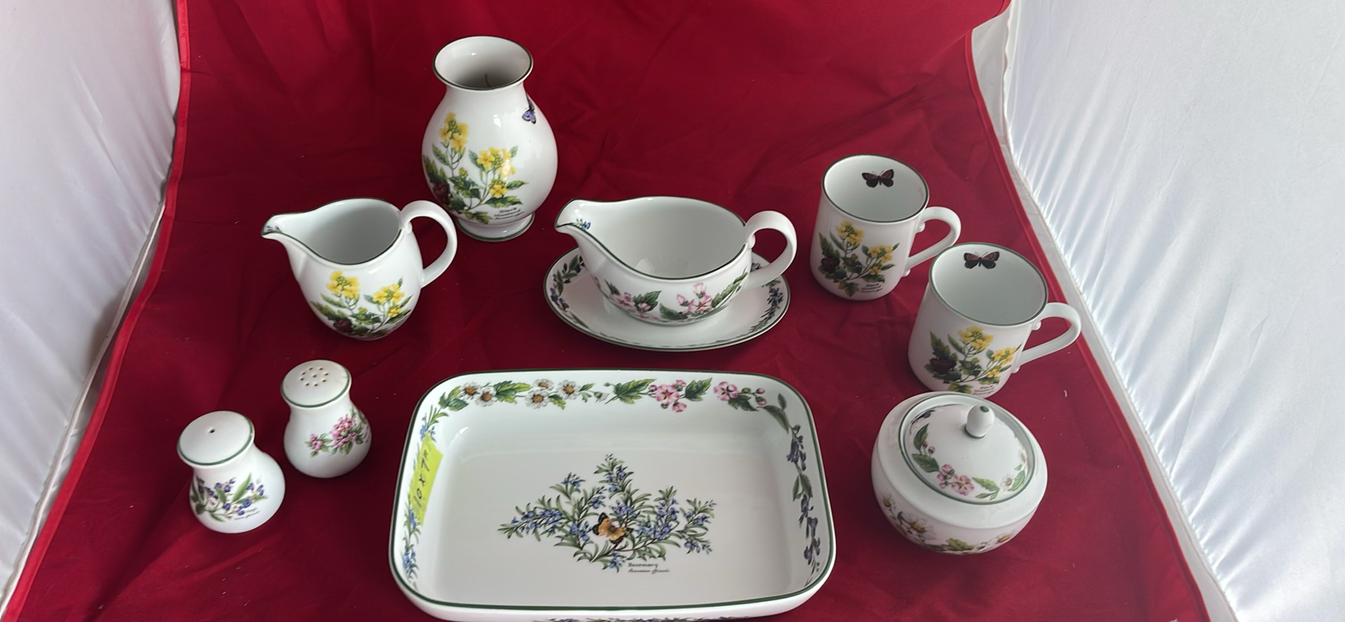 Royal Worcester Herbs pattern - image 1 of 20