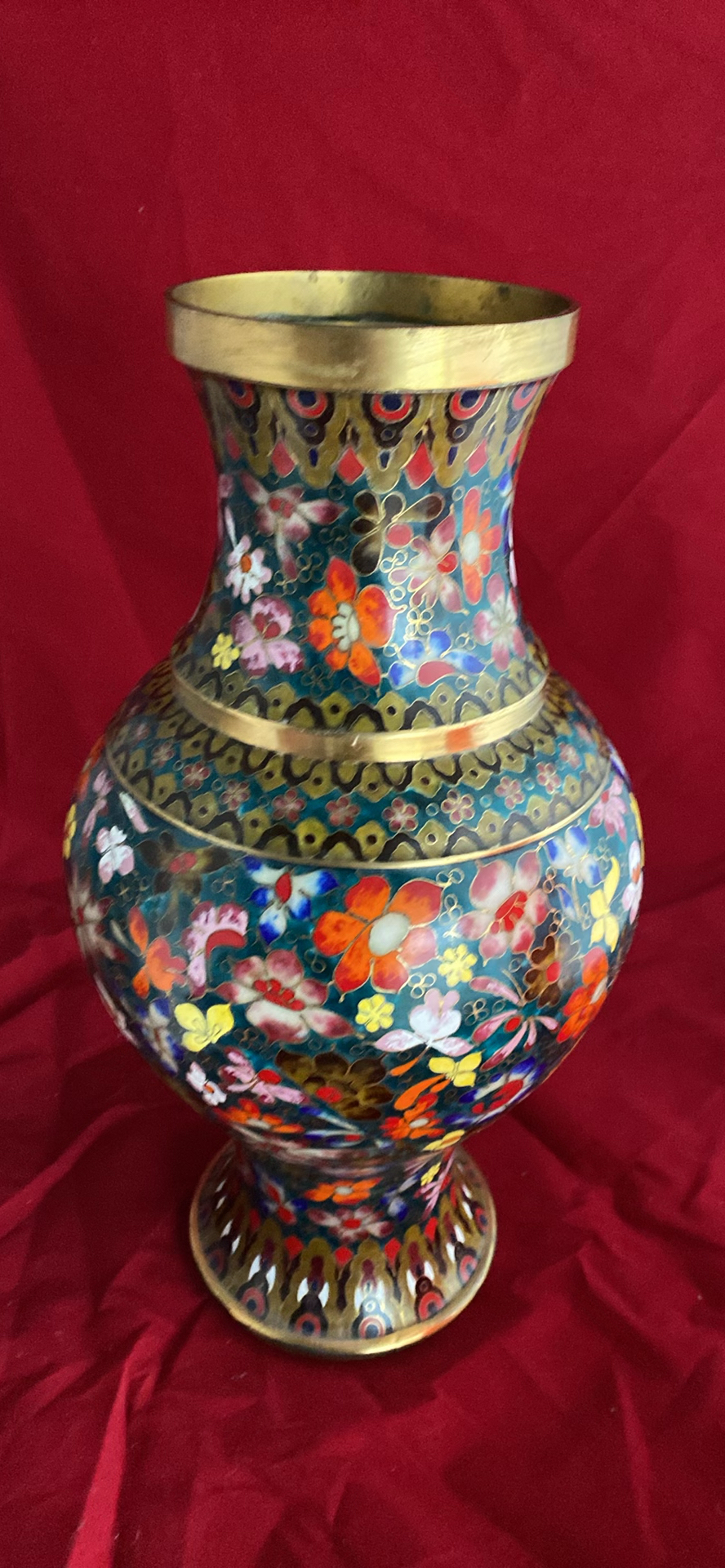 Cloisonne Large Mille Fleurs Vase, Antique Milk Glass - image 7 of 9