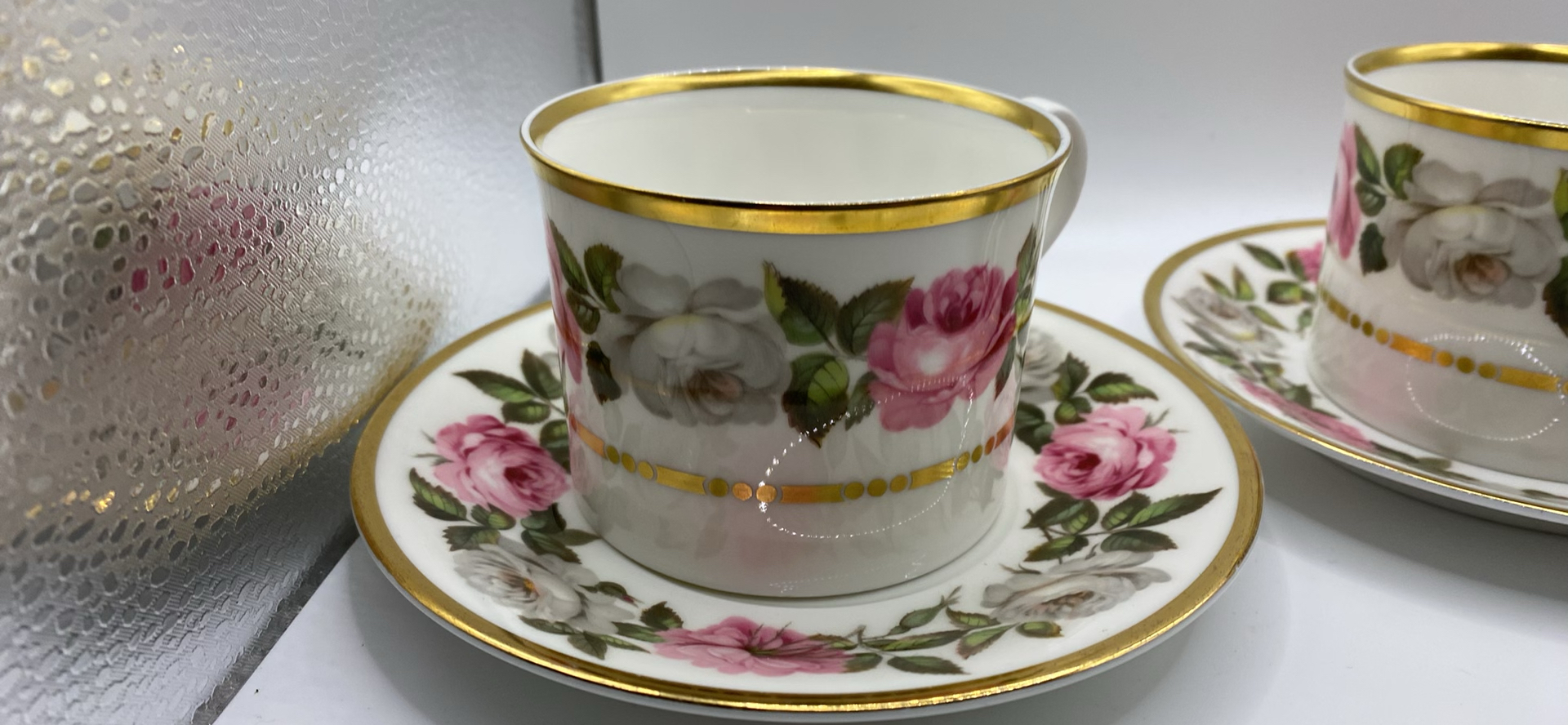 Royal Worcester Royal Garden teacup and saucer Set - image 2 of 12