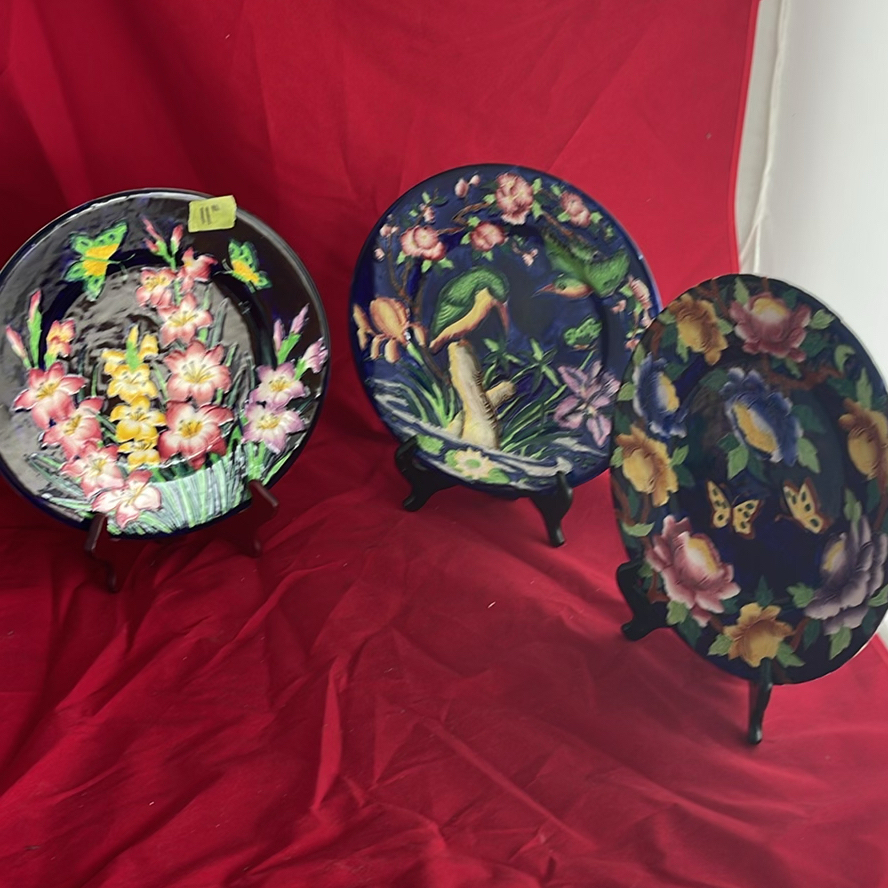 Vintage Maling Charger Plates - image 2 of 14