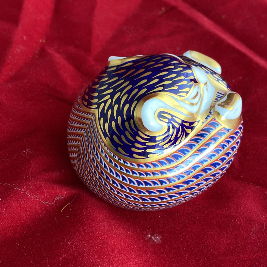 Royal Crown Derby Imari Dormouse Paperweight - image 5 of 6