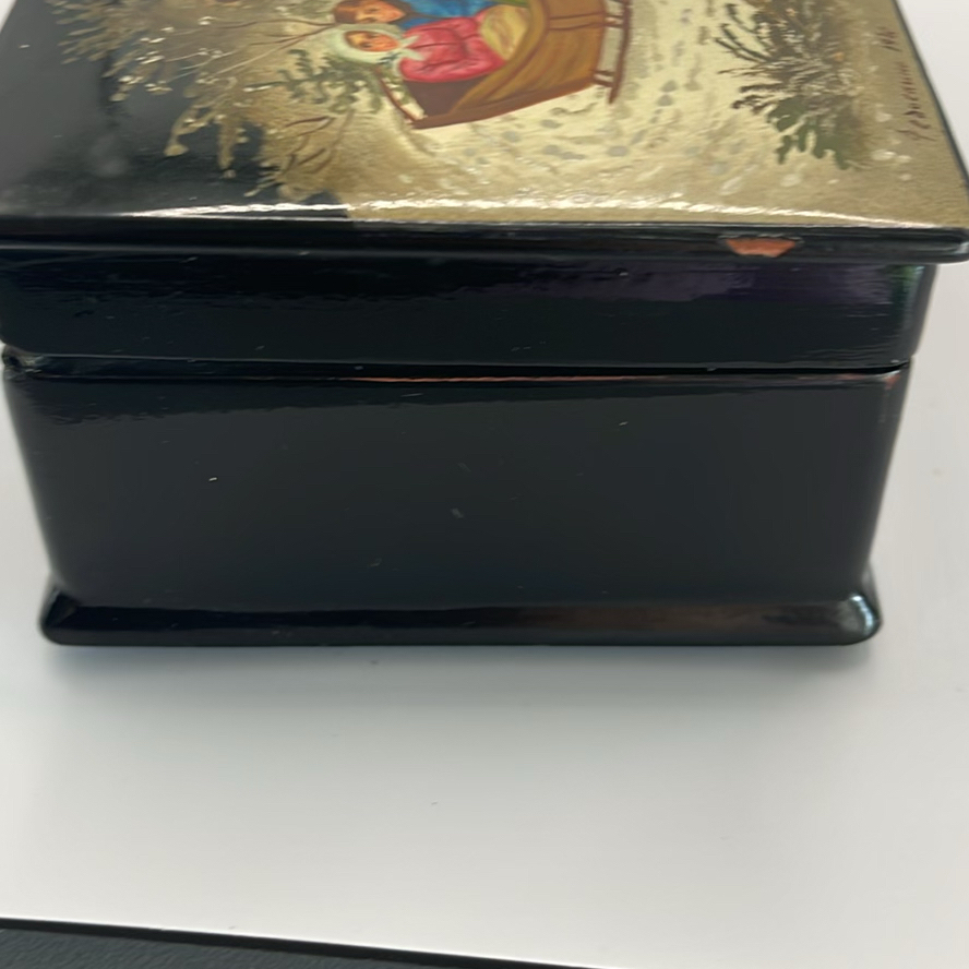 Fedoskino Russian Lacquer Box 1980 - image 6 of 8