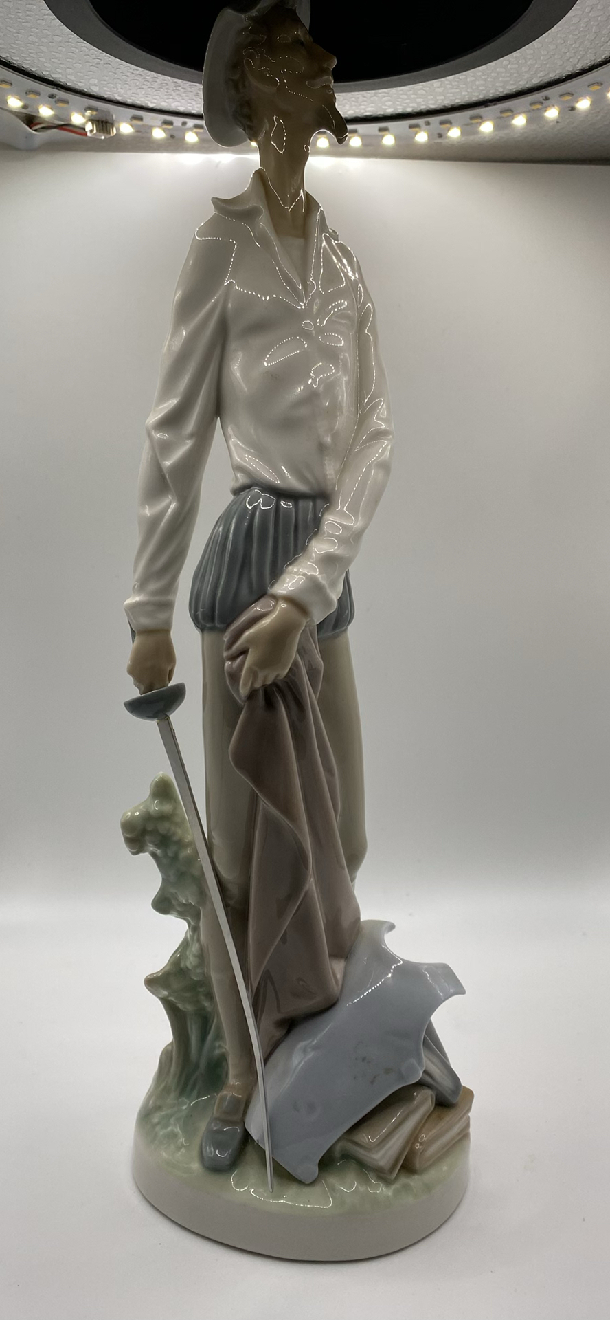 Lladro Don Quixote Standing Up Figurine #4854 - image 1 of 7