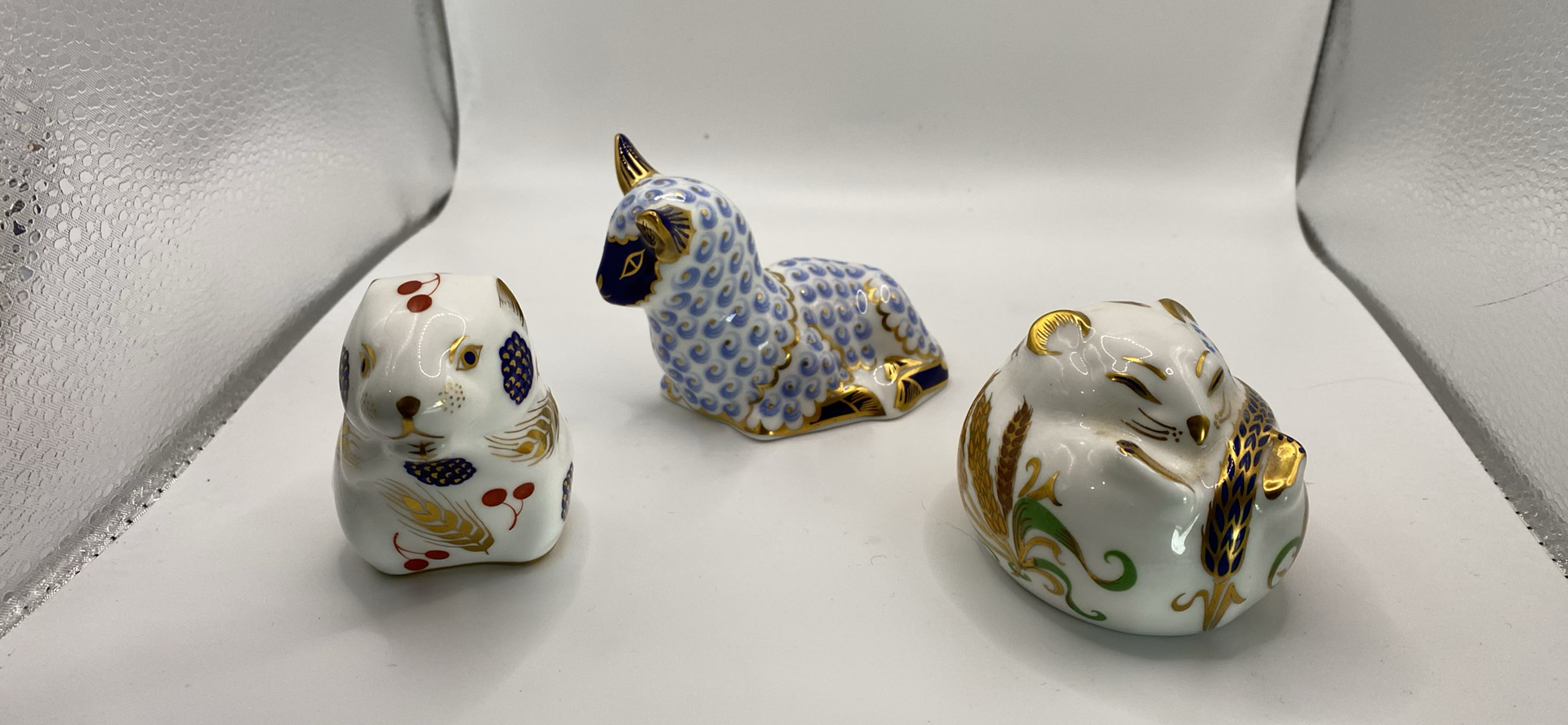 Royal Crown Derby Animal Paperweights - image 1 of 14