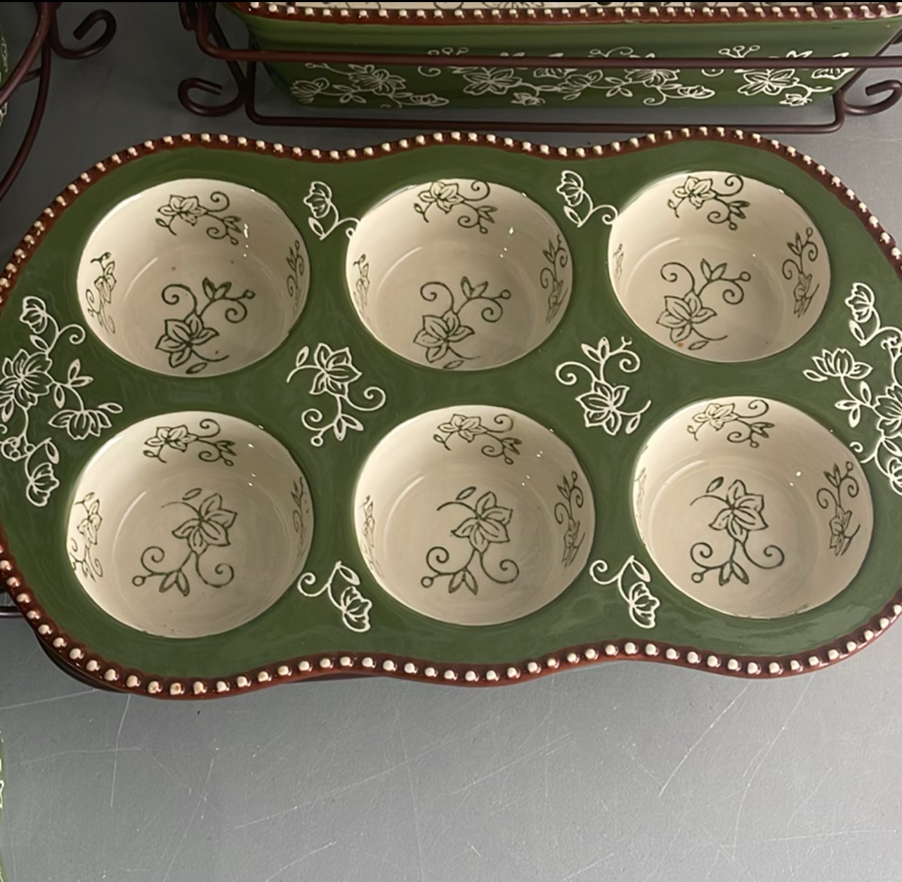 Temptations Bakeware - image 2 of 10