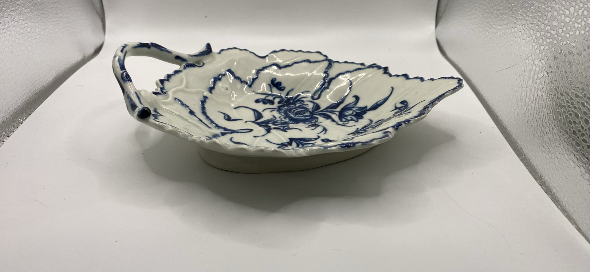 Worcester Porcelain Leaf Dish - image 4 of 5