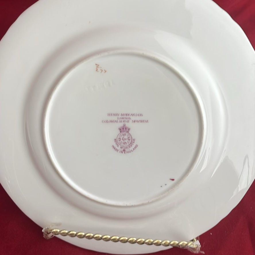 Vintage Royal Doulton And Royal Worcester Plates - image 14 of 18