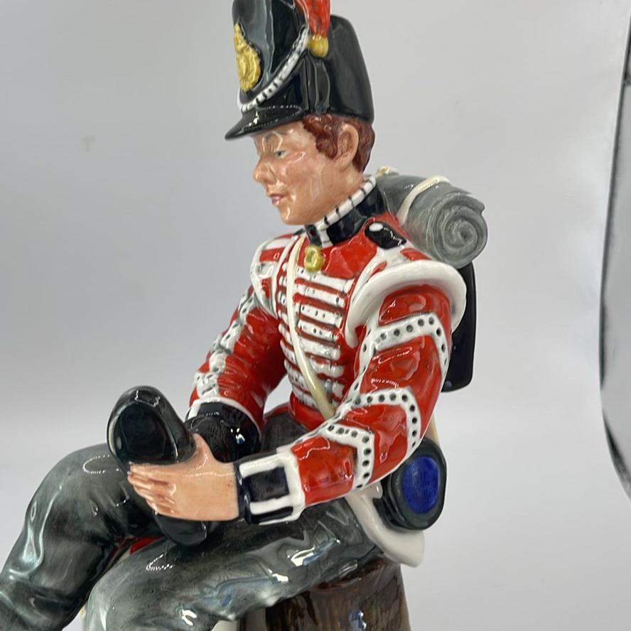 Royal Doulton Drummer Boy HN 2679 - image 7 of 10