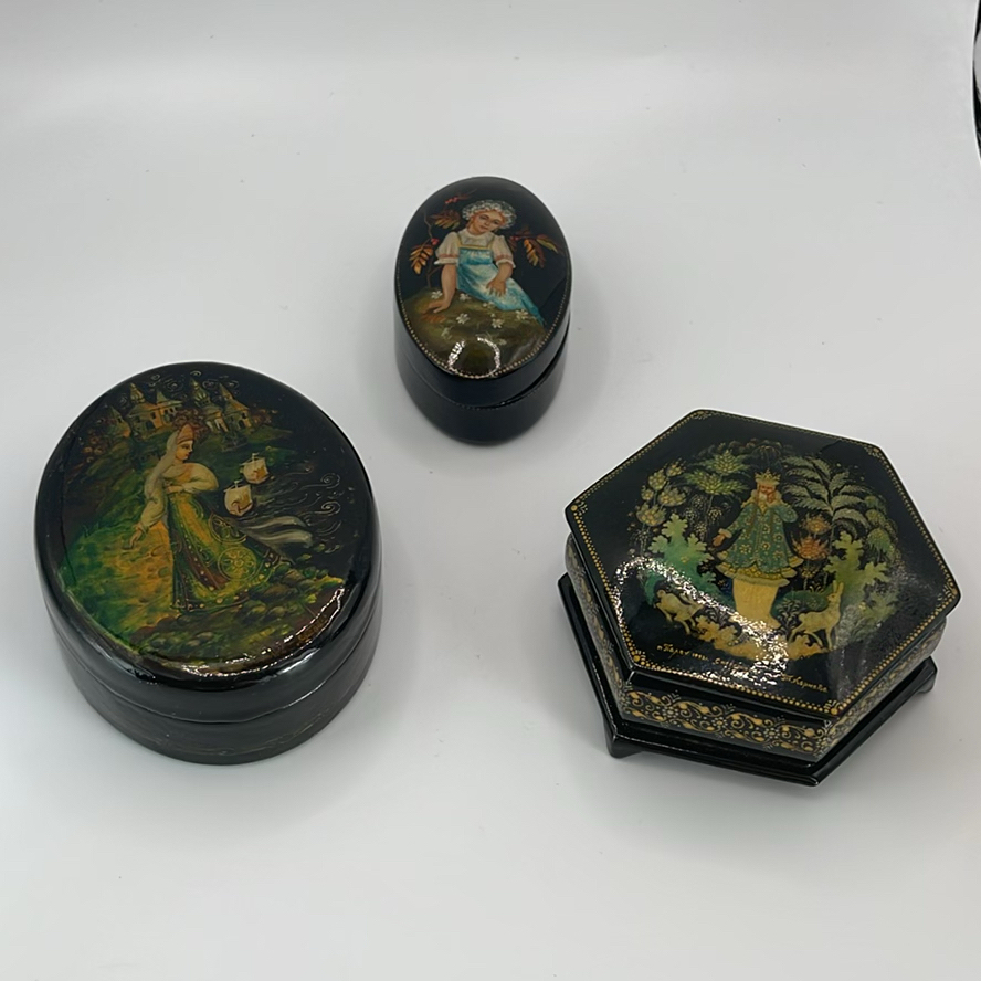 Handpainted Russian Lacquer Boxes - image 2 of 15