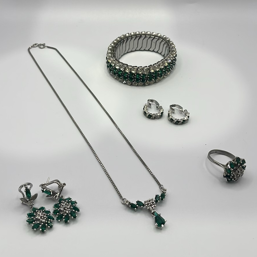 Green Stone Jewelry - image 1 of 10