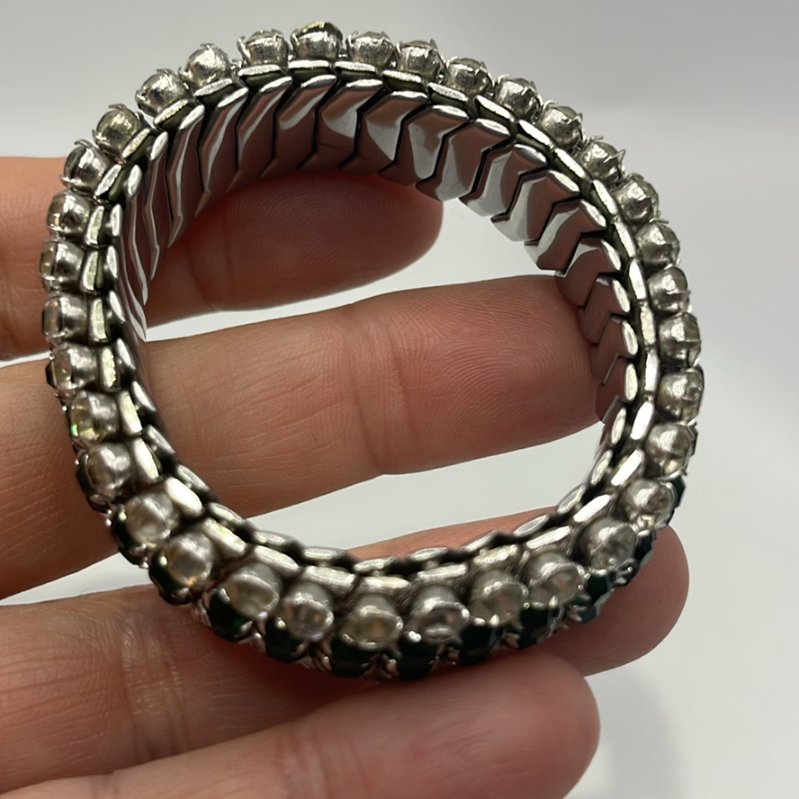 Green Stone Jewelry - image 4 of 10