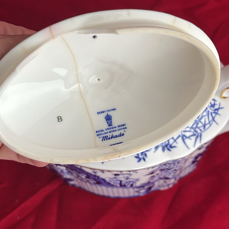 Royal Crown Derby Teapot, Coffeepot And Cream And Sugar In Mikado Pattern - image 4 of 23