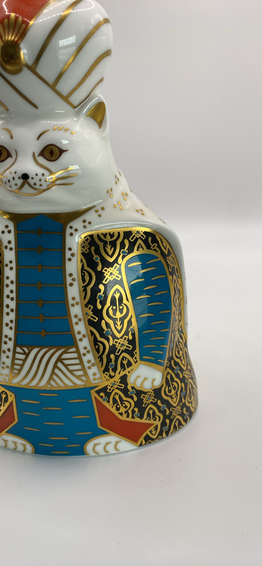Royal Crown Derby Persian Cat - image 5 of 7