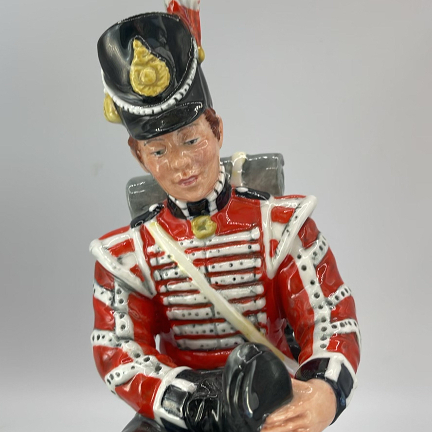 Royal Doulton Drummer Boy HN 2679 - image 9 of 10